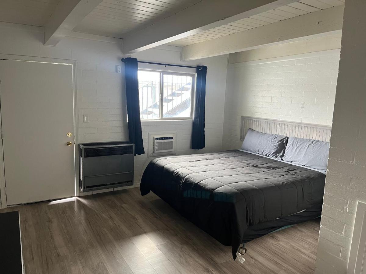 Thunderbird Motel Покателло Экстерьер фото